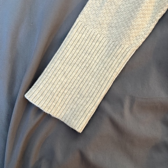 Cardigan - Picture 3 of 5